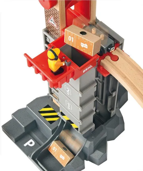 BRIO Set Lift and Load Warehouse Set 32pcs Large Set Best Seller 3yrs  (Bulky Item)