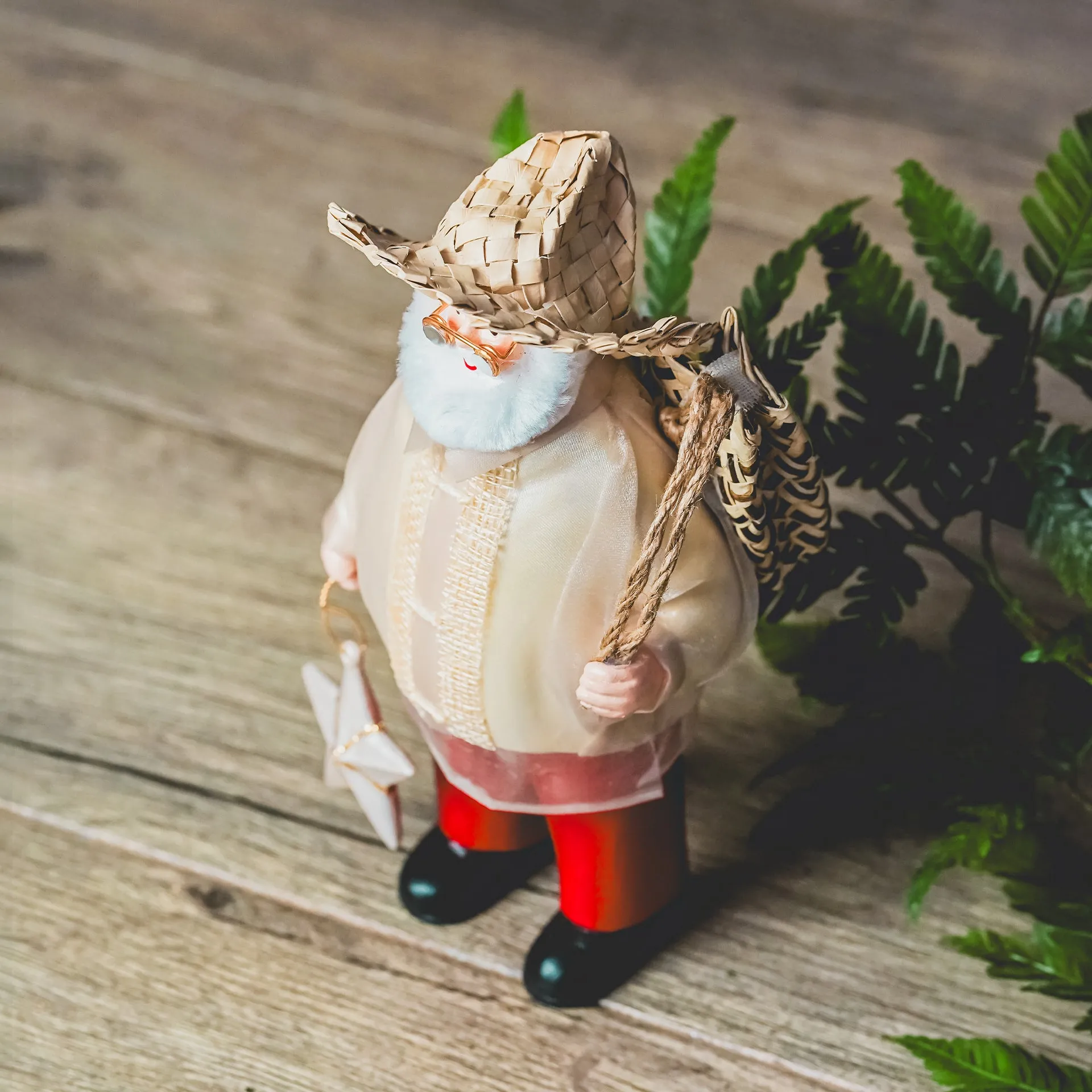 Filipino Santa Claus - Parol