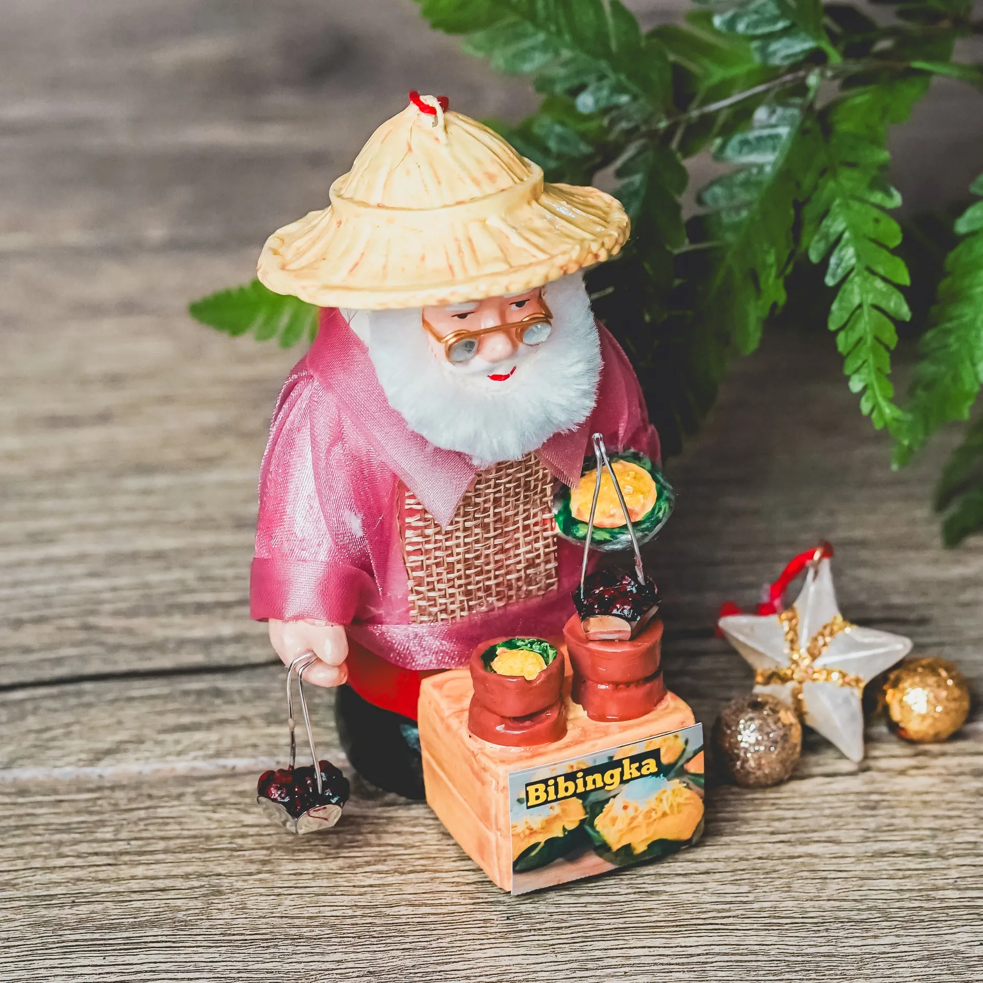 Mini Filipino Santa Claus - Bibingka