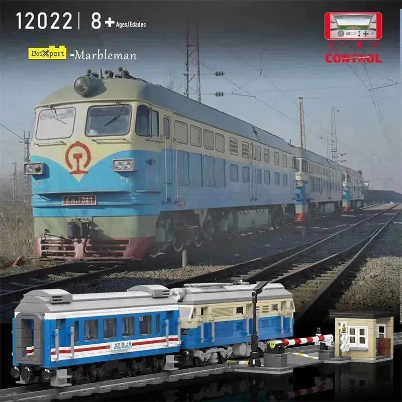 Tech Railway RC DF4B Diesel Train Locomotive Bricks Toy