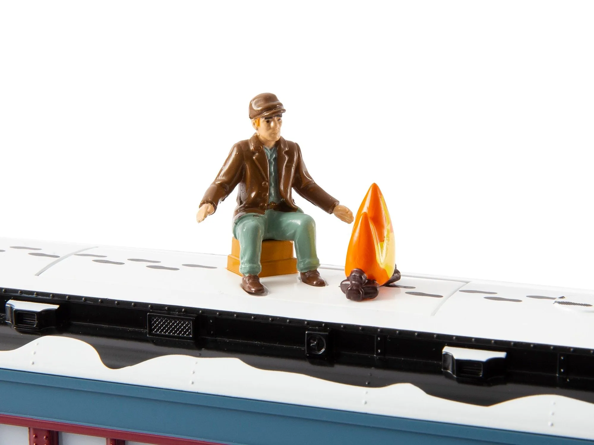 THE POLAR EXPRESS™ LIONCHIEF SET W/ BLUETOOTH 5.0 AND DISAPPEARING HOBO CAR